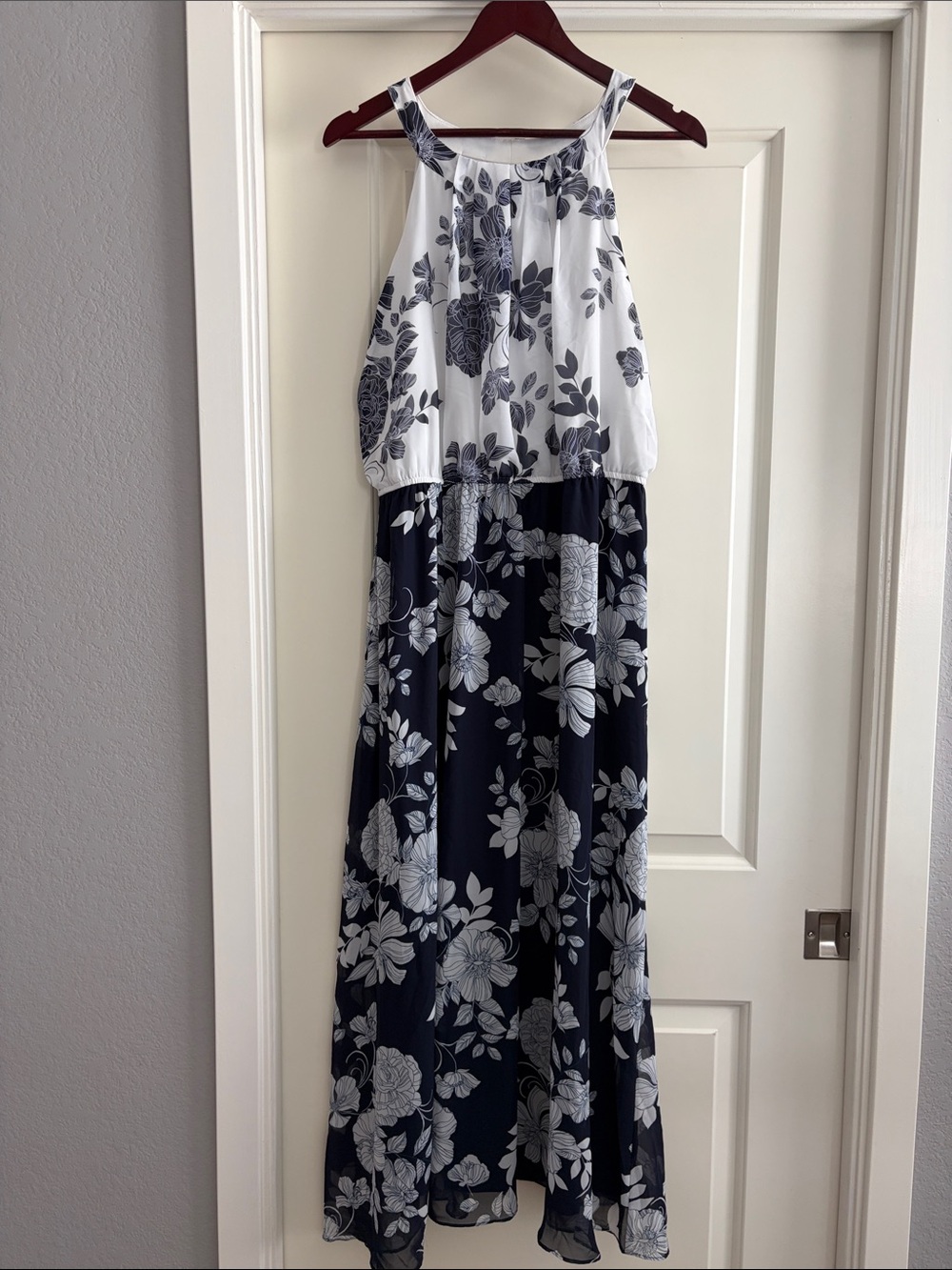 Robbie Bee Navy and White Floral Maxi Dress